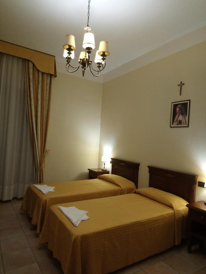 Casapaceebene Hotel San Giovanni Rotondo Buitenkant foto