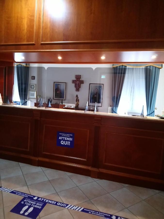 Casapaceebene Hotel San Giovanni Rotondo Buitenkant foto