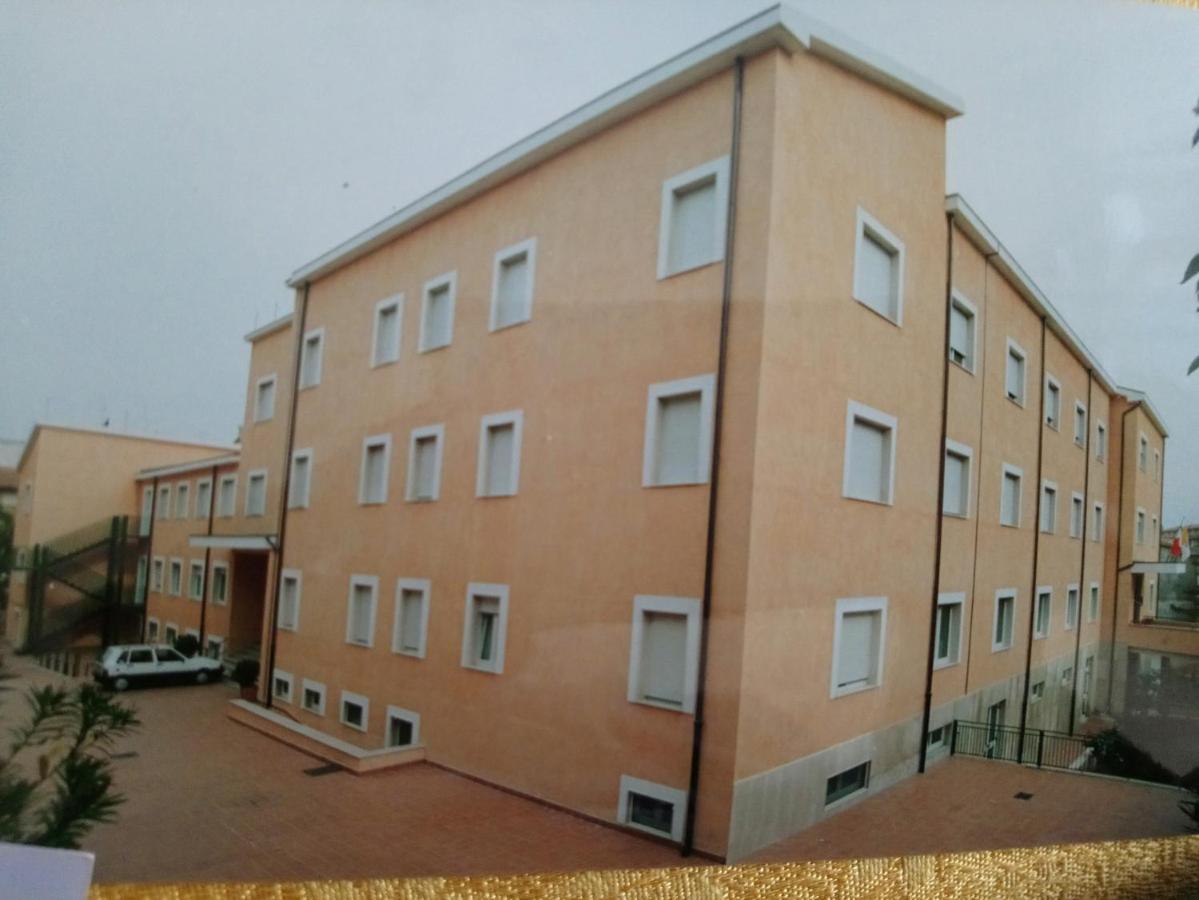 Casapaceebene Hotel San Giovanni Rotondo Buitenkant foto