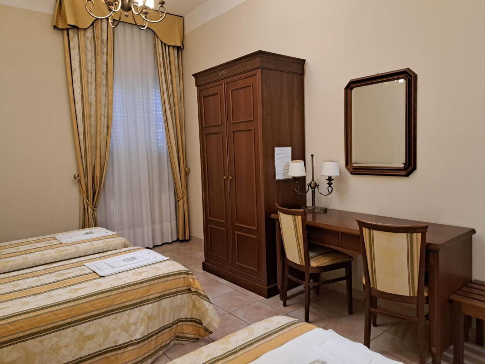 Casapaceebene Hotel San Giovanni Rotondo Buitenkant foto