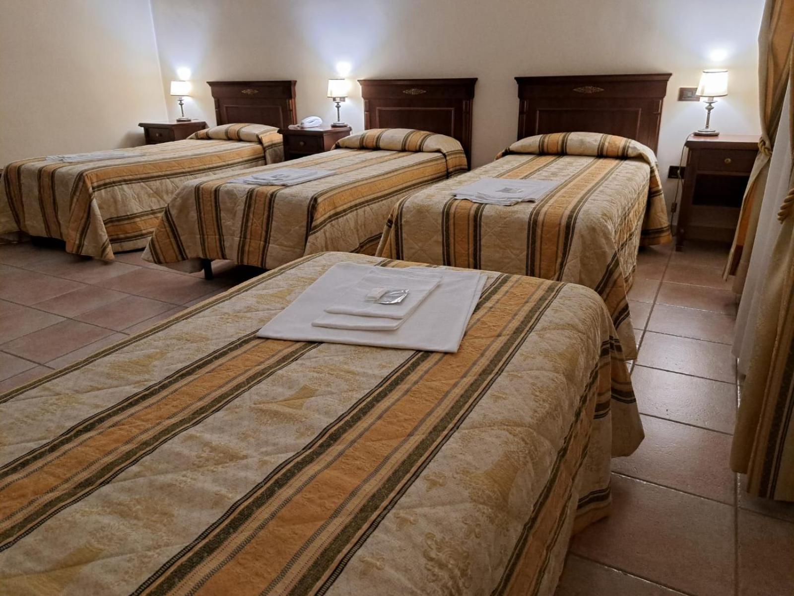 Casapaceebene Hotel San Giovanni Rotondo Buitenkant foto