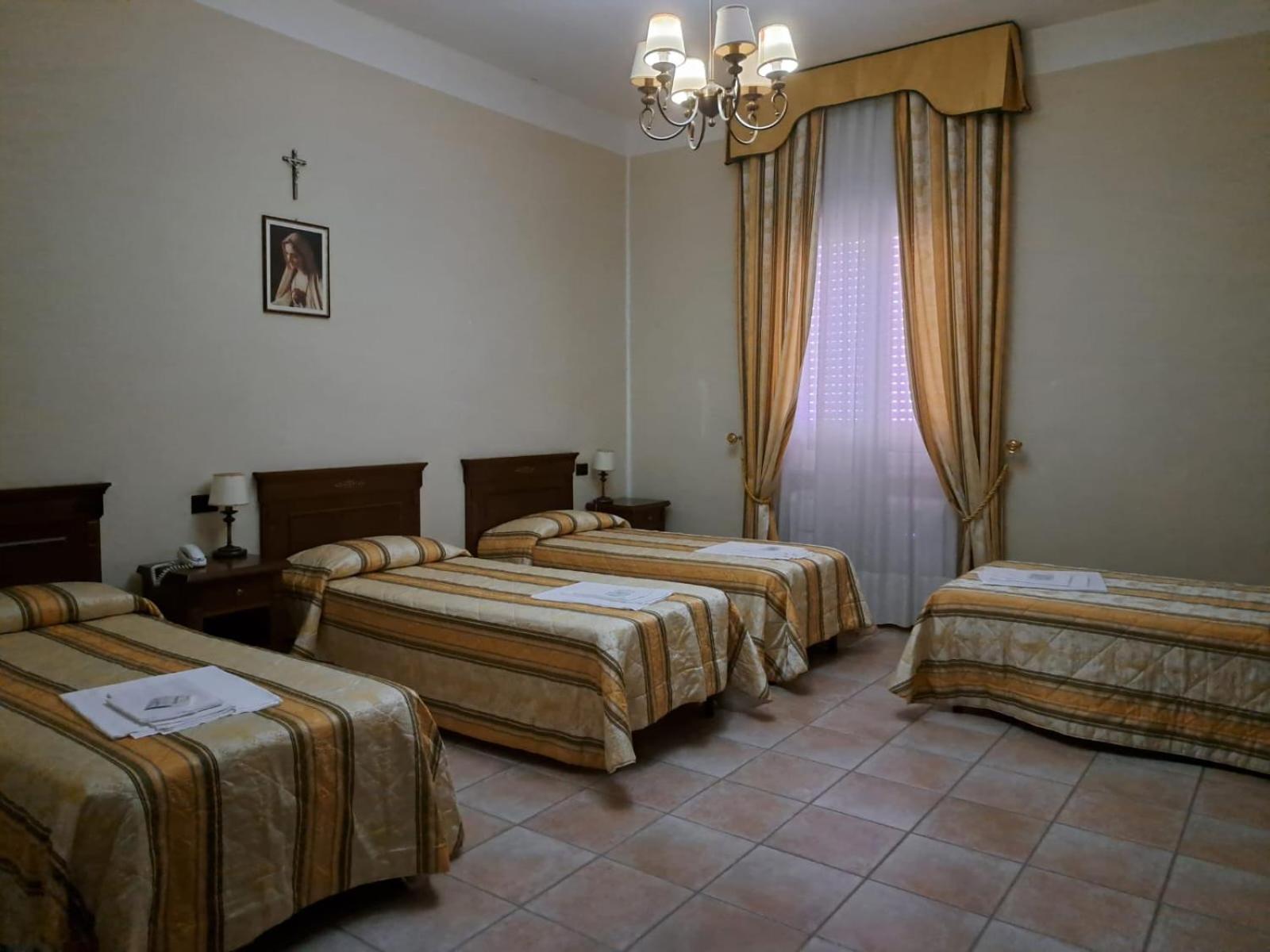 Casapaceebene Hotel San Giovanni Rotondo Buitenkant foto